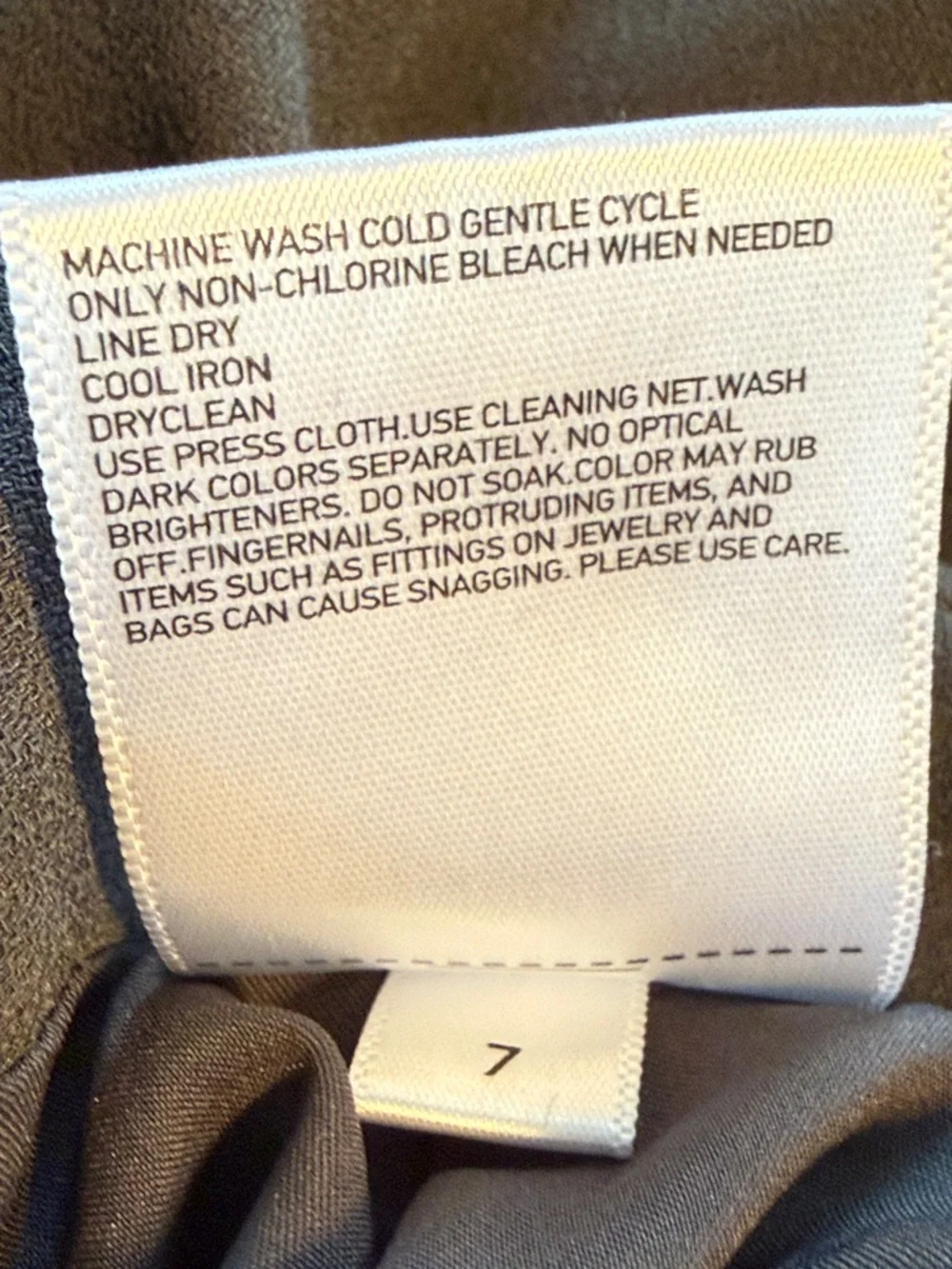 Uniqlo gray pleated skirt M with hidden pocket side seam elastic back, lined EUC